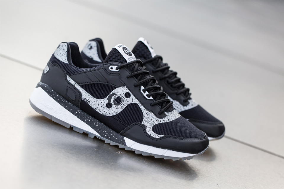 BAIT X SAUCONY SHADOW 5500 CRUELWORLD 6 "GIANT LEAPS"