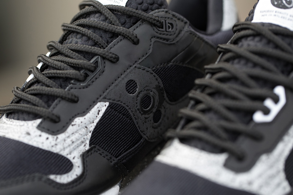 BAIT X SAUCONY SHADOW 5500 CRUELWORLD 6 "GIANT LEAPS"